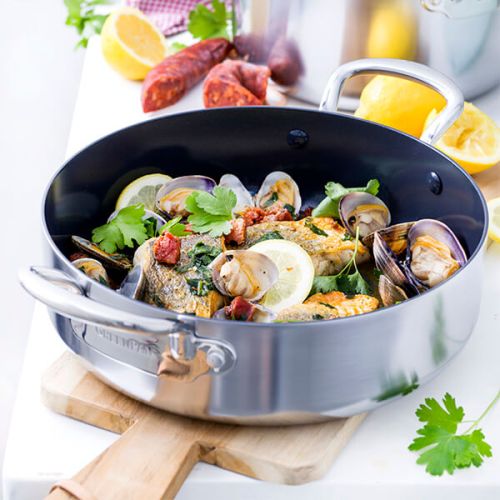 Premiere Shallow Casserole with Lid