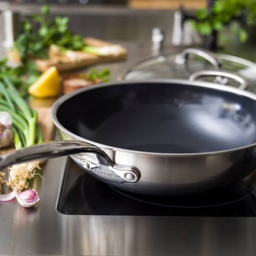 Premiere Wok 30cm / 4.7 Litre