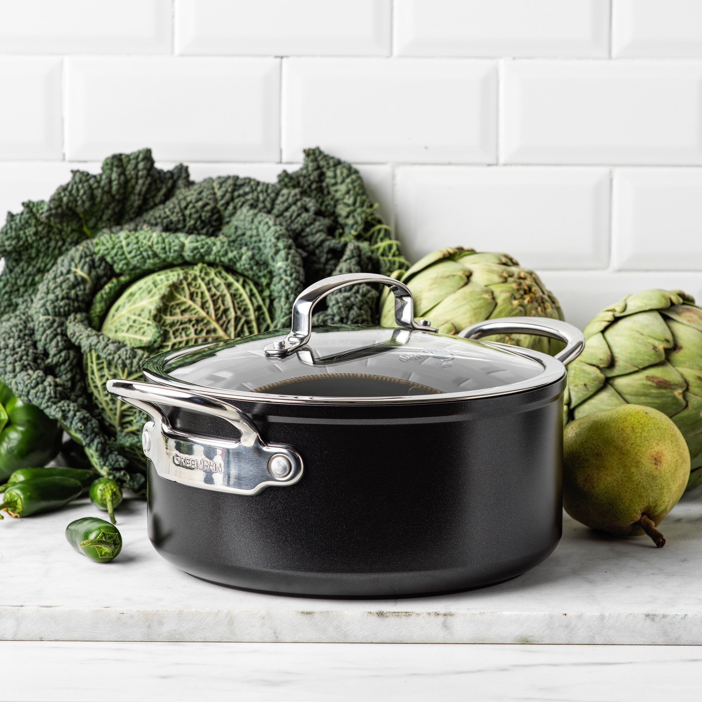 Barcelona Pro Covered Casserole Covered 24cm /4.9 Litre