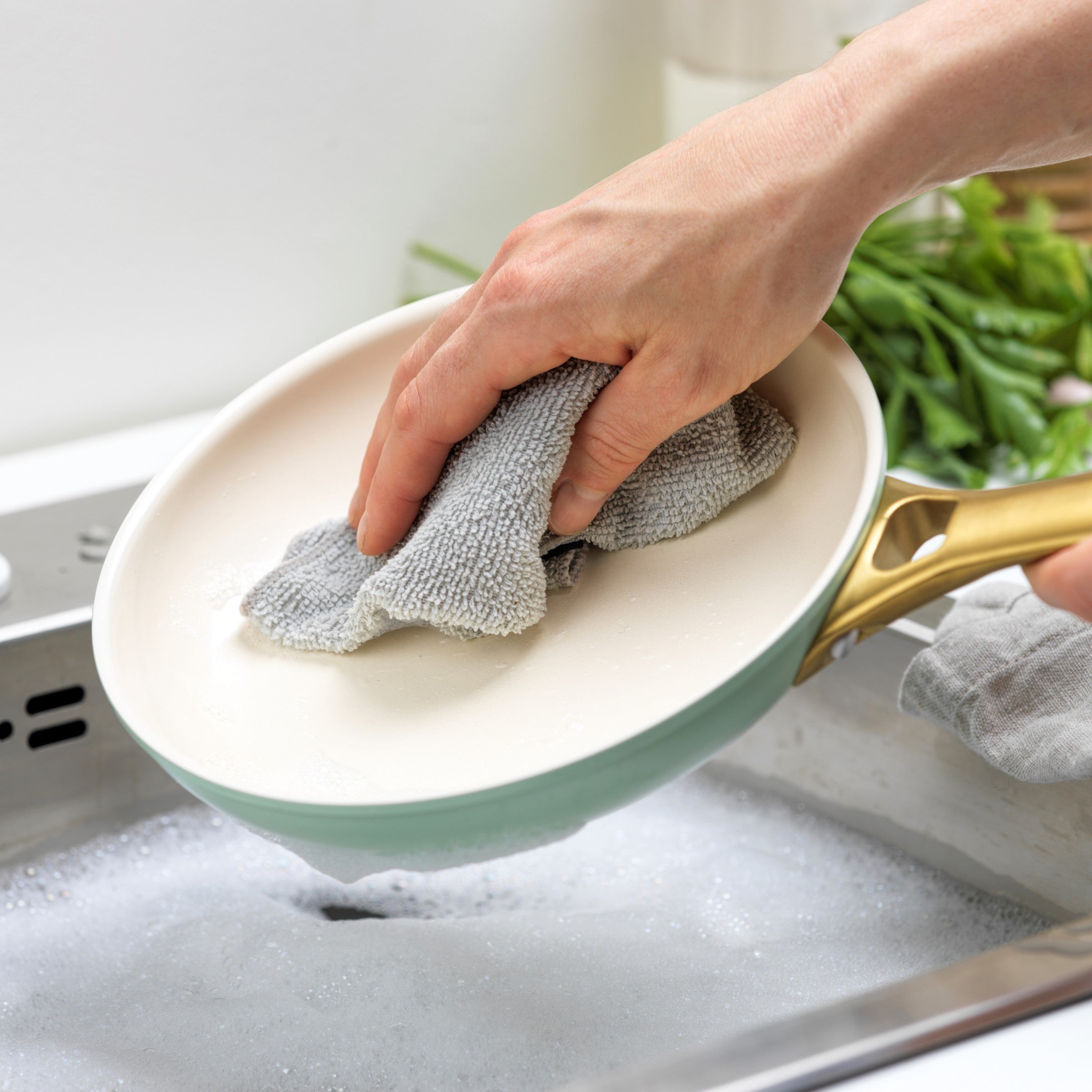 Padova Reserve 2 Piece Frypan Set Mint Green 20cm & 26cm