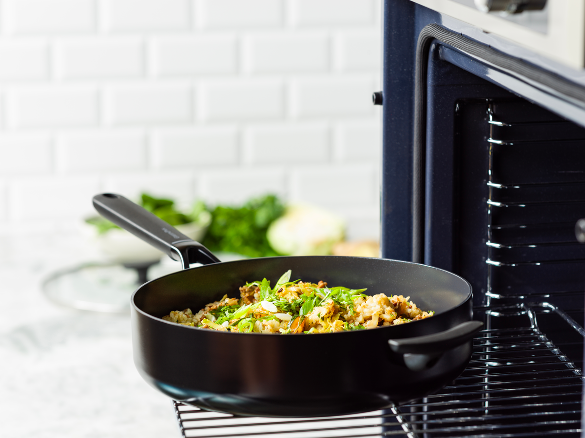 Smart Shapes Covered Skillet 28cm 4.2 Litre