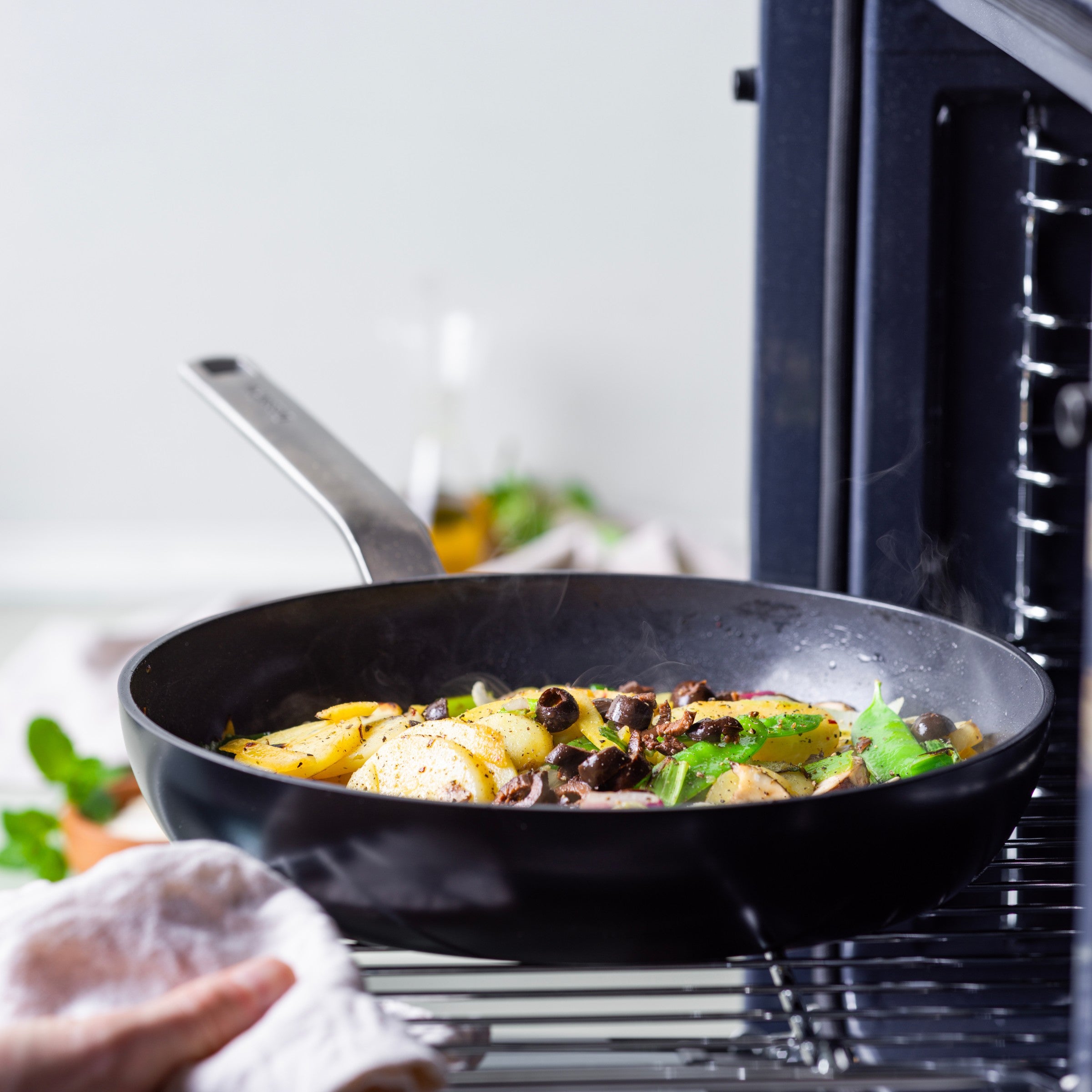 Evolution Frypan 30cm Black