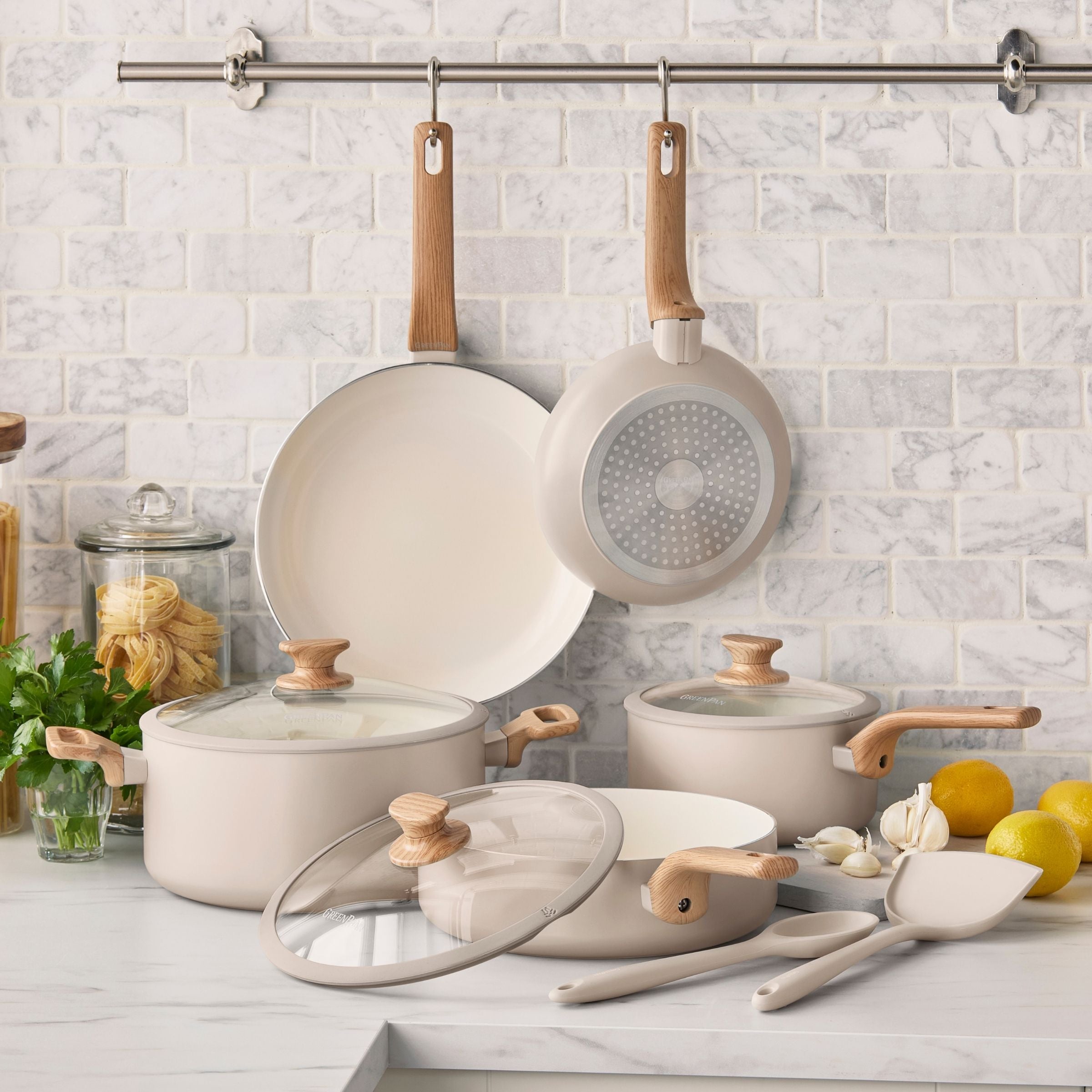 Essence 5 Piece Set Taupe