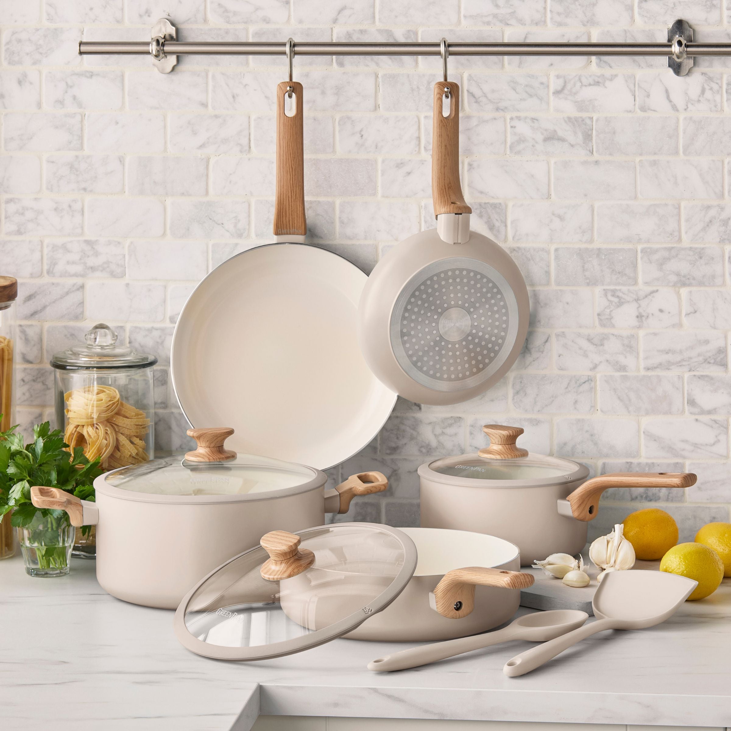 Essence 5 Piece Set Taupe