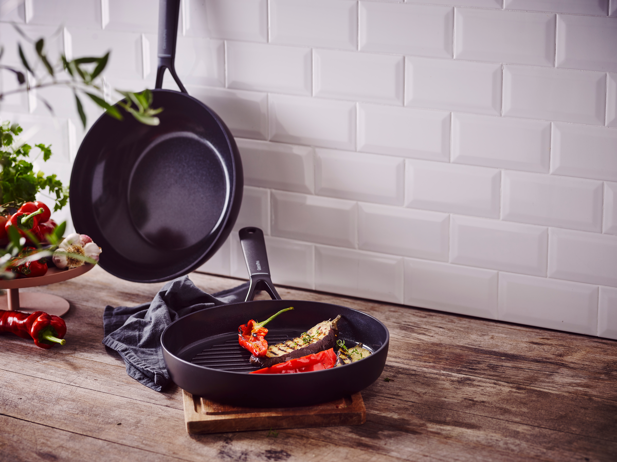Smart Shapes Grill Pan 28cm