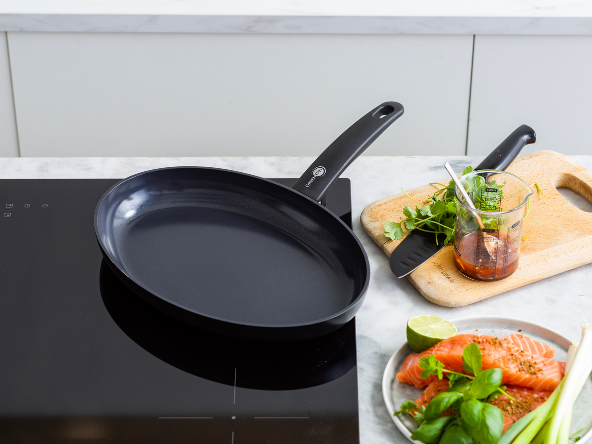 Cambridge Infinity Fishpan Oval 32cm