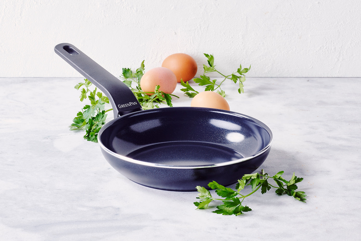 Essence Frypan 24cm