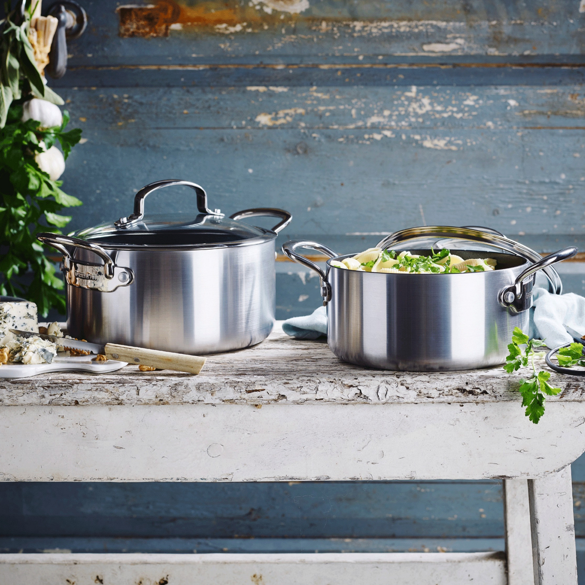 Barcelona Evershine Ceramic Non-Stick 1.9-Litre Stockpot with Lid