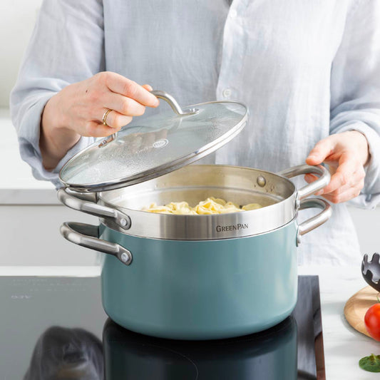 Mayflower 13pc Set with Lids