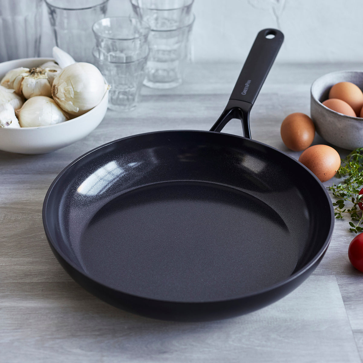 Smart Shape Frying Pan