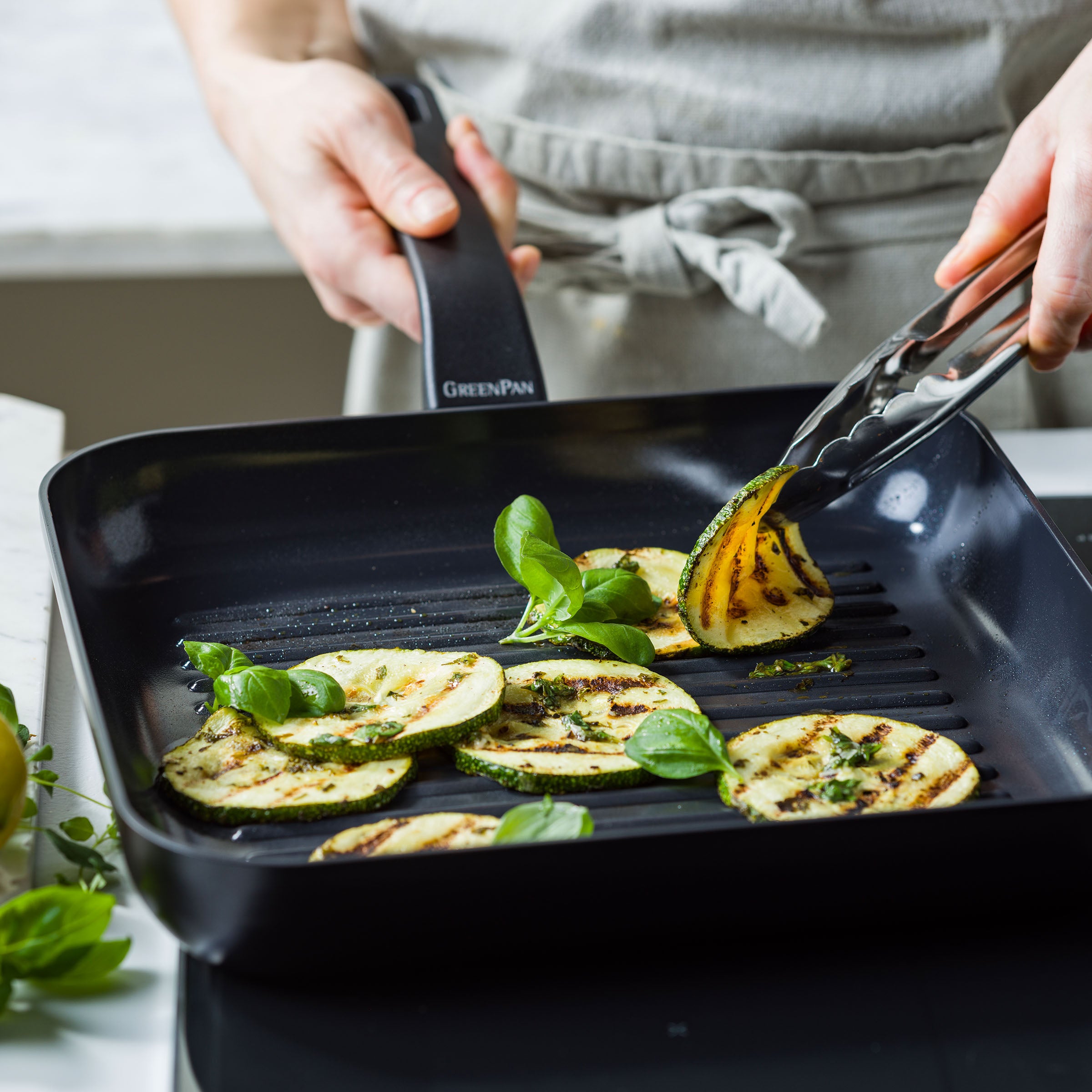 Essence Square Grillpan 28cm – Greenpan UK