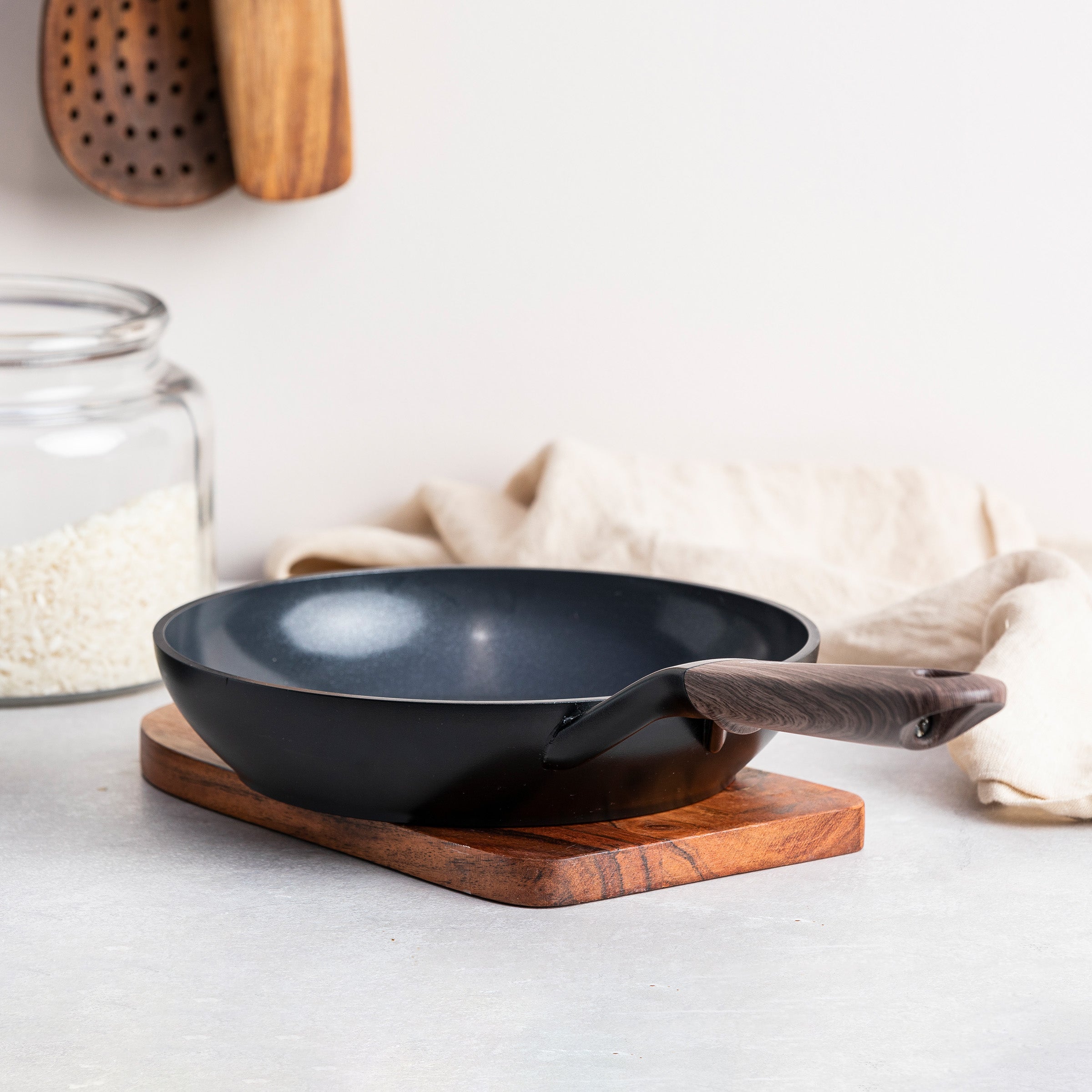 Eco-Smartshape Ceramic Non-Stick 20 cm Frypan | Dark-Wood Handle