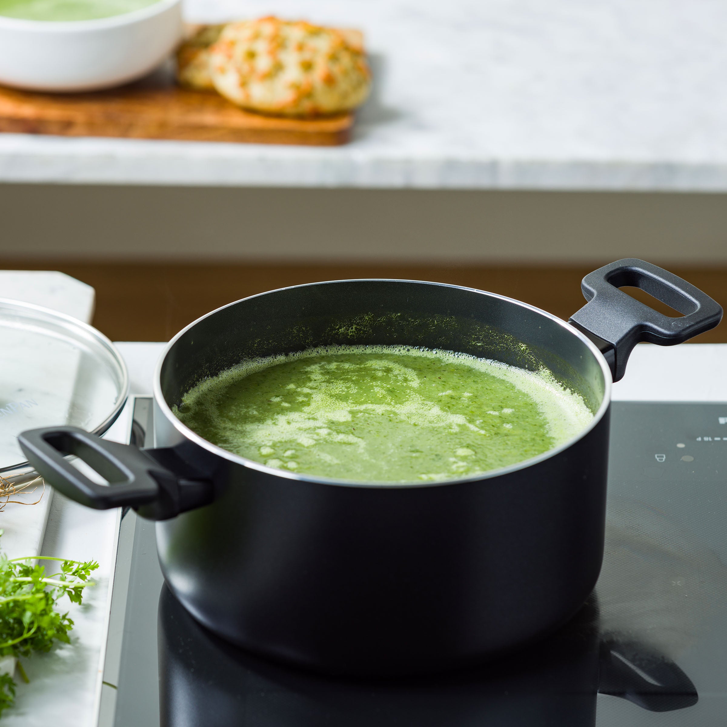 Essence Casserole with Lid 24cm