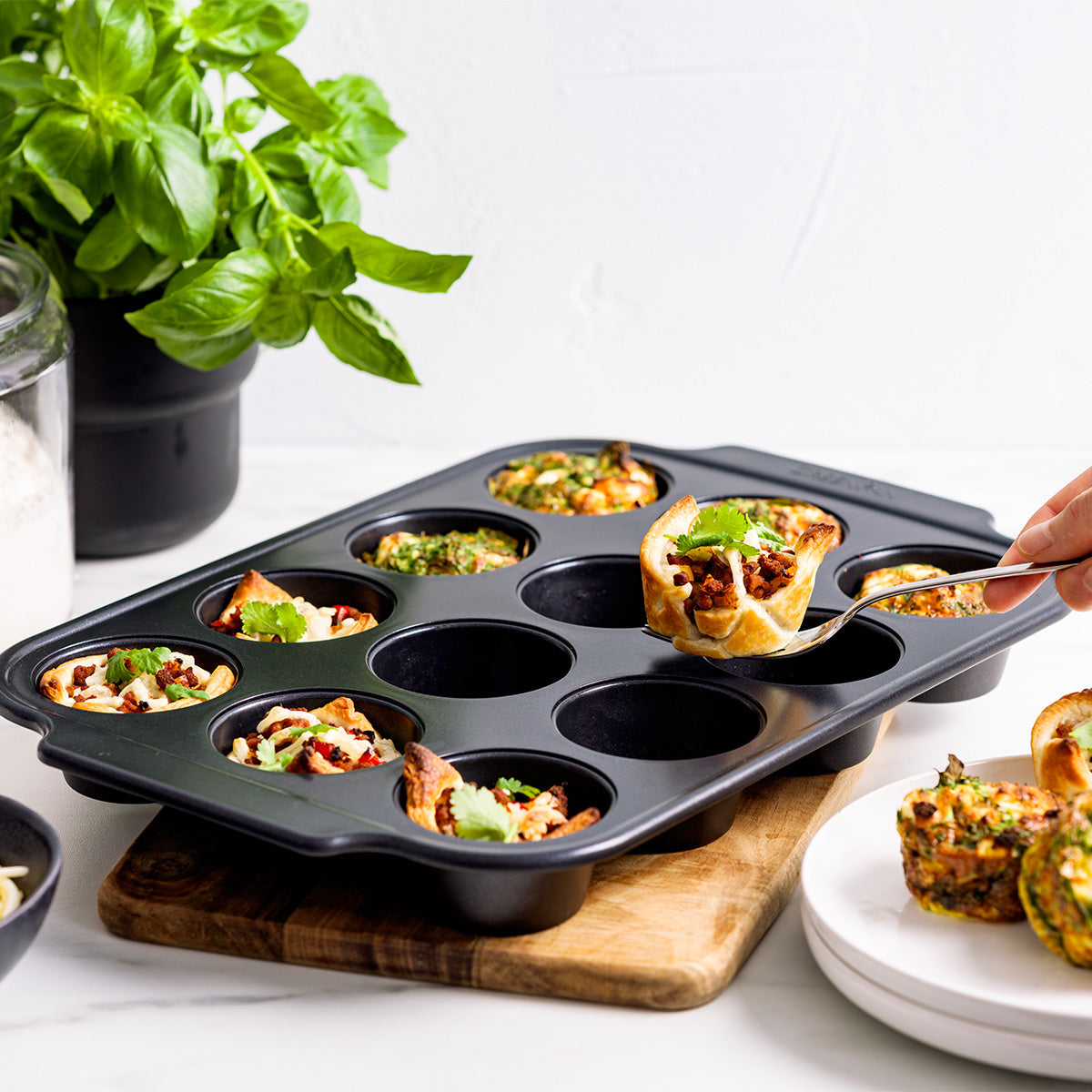 Bistro Carbon Steel 12-Cup Muffin Pan
