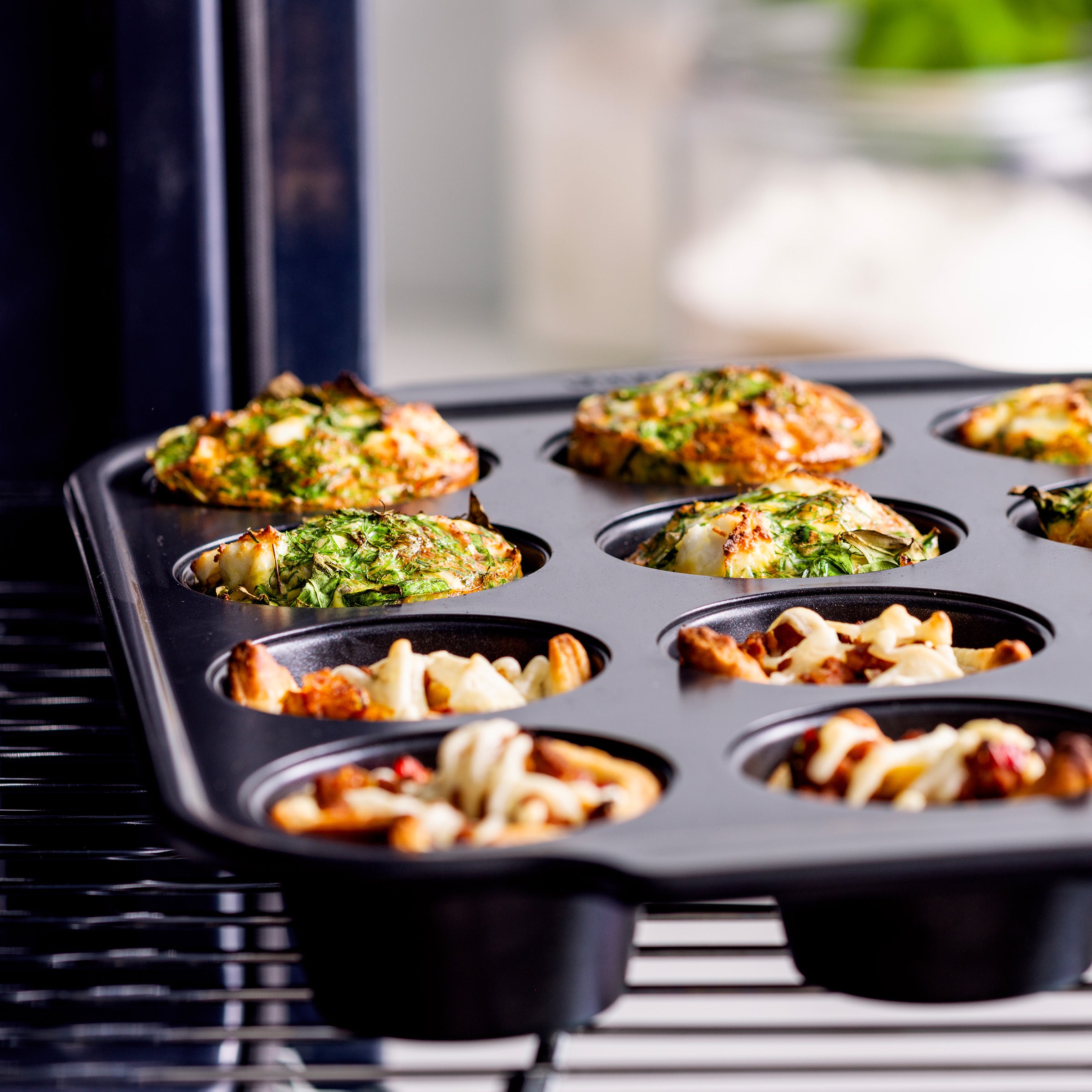 Bistro Muffin Pan 12pcs