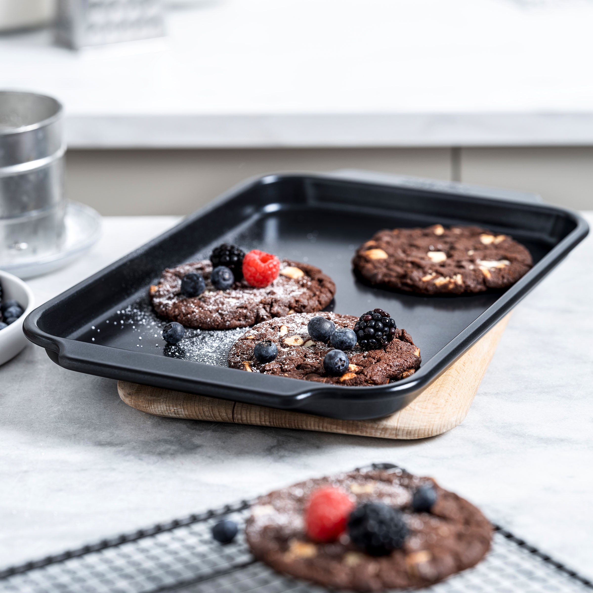 Black Ceramic Cookie Sheet 33cm x 22.5cm