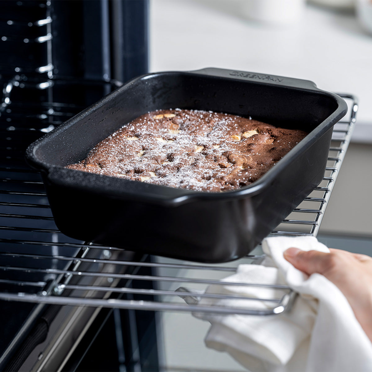 Bistro Carbon Steel Brownie Pan, 22.5 cm x 18.5 cm