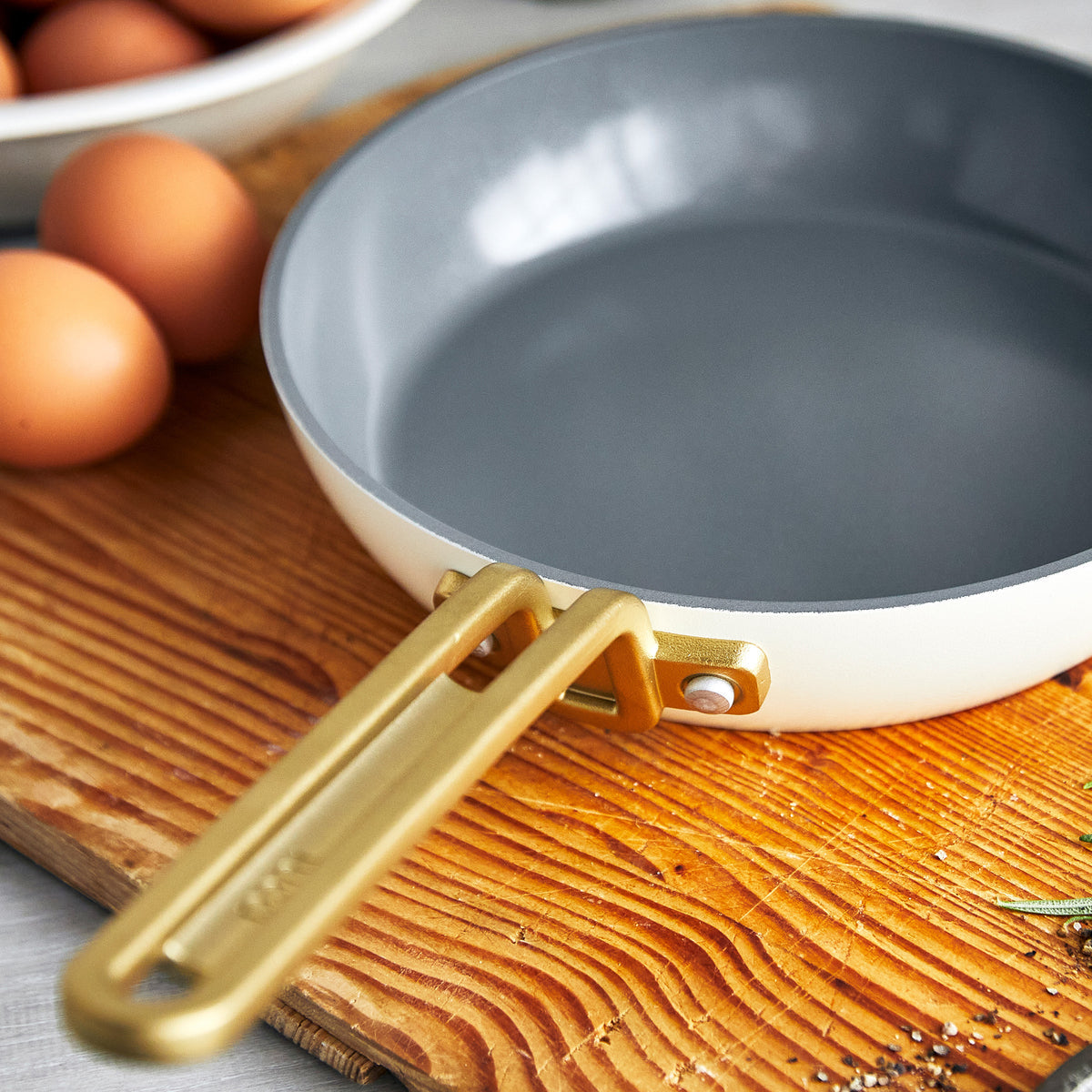 Stanley Tucci™ Ceramic Non-Stick 20cm and 26cm Frypan Set | Carrara White