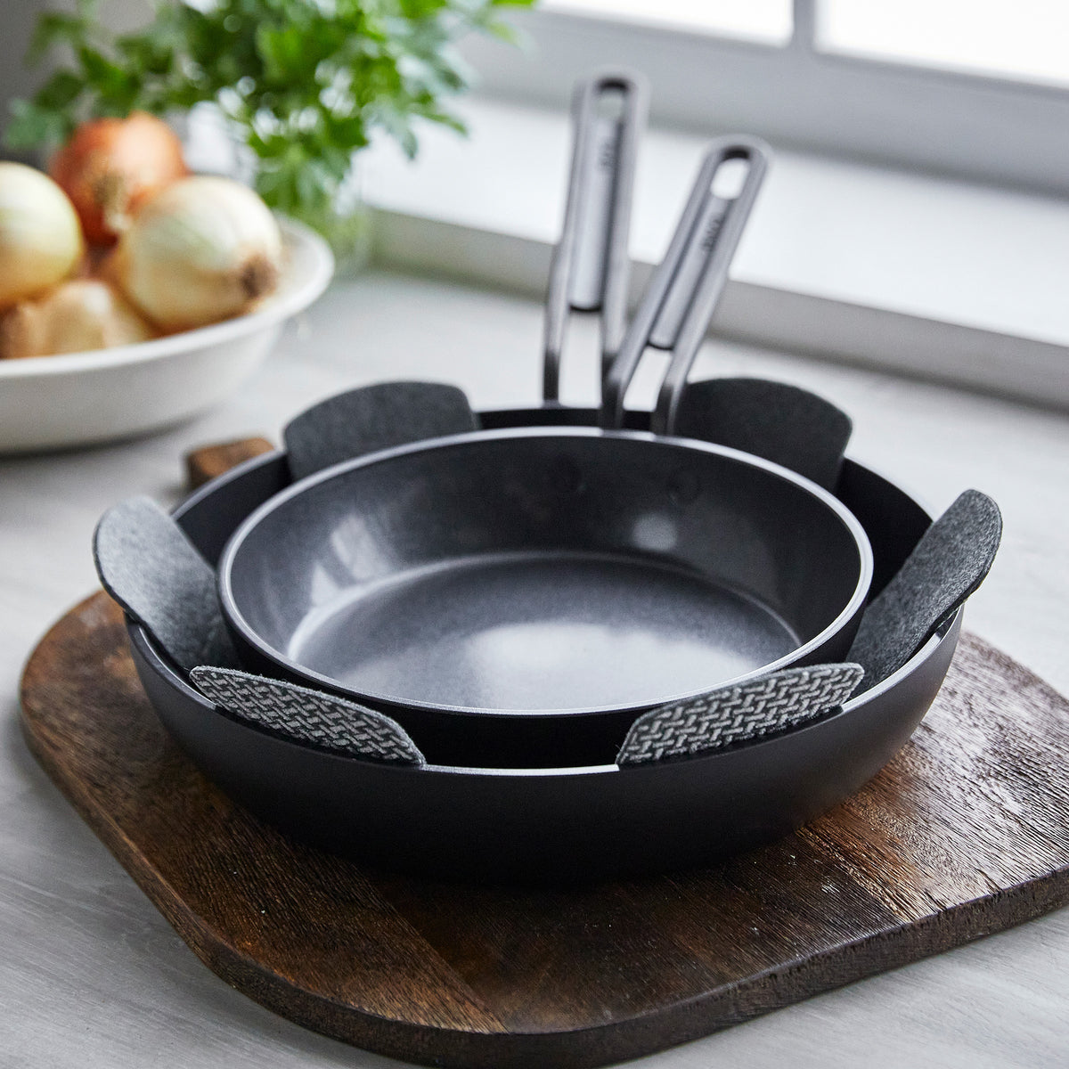 Stanley Tucci™ Ceramic Non-Stick 20 cm and 26 cm Frypan Set | Milano Black