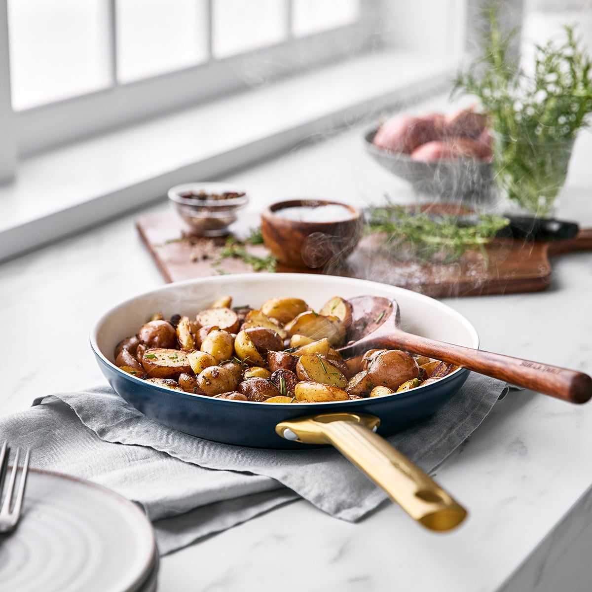 Reserve Ceramic Non-Stick 10-Piece Cookware Set | Twilight