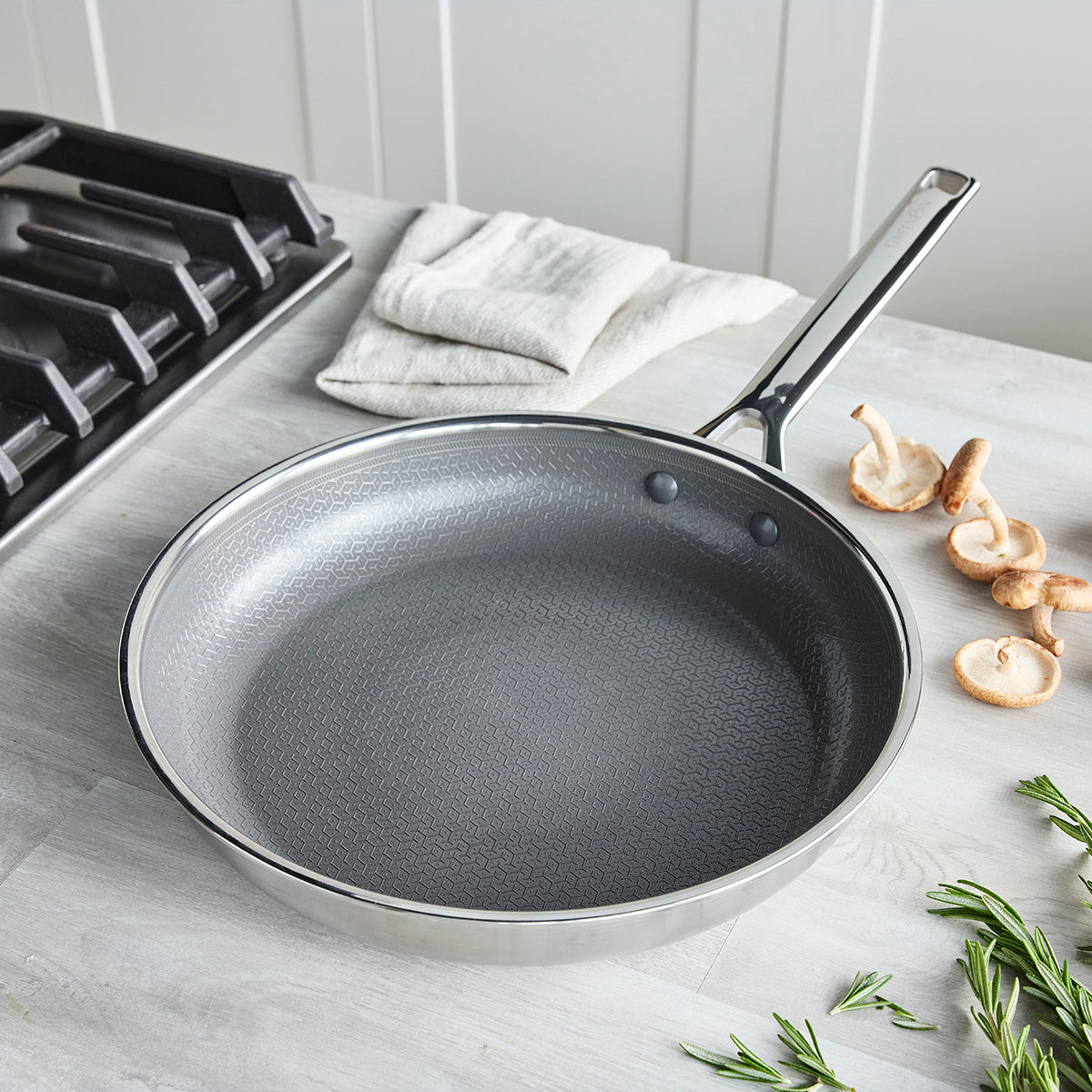 Apex Hybrid Ceramic Non-Stick 28 cm Frypan