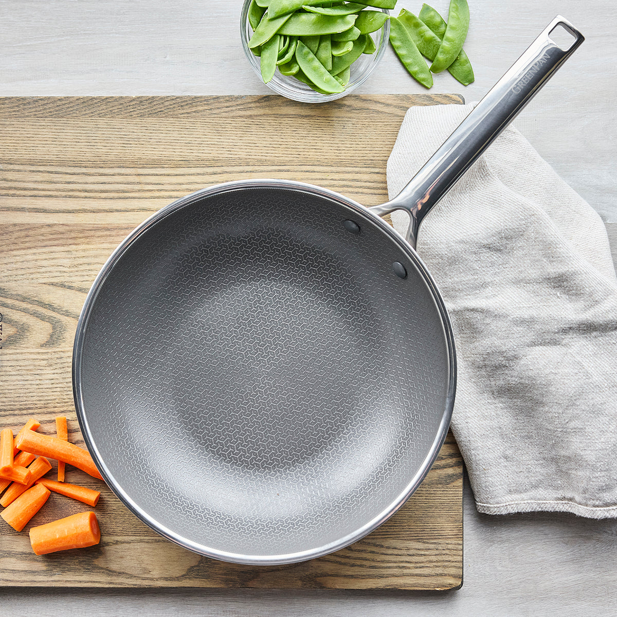 Apex Hybrid Ceramic Non-Stick 28 cm Wok