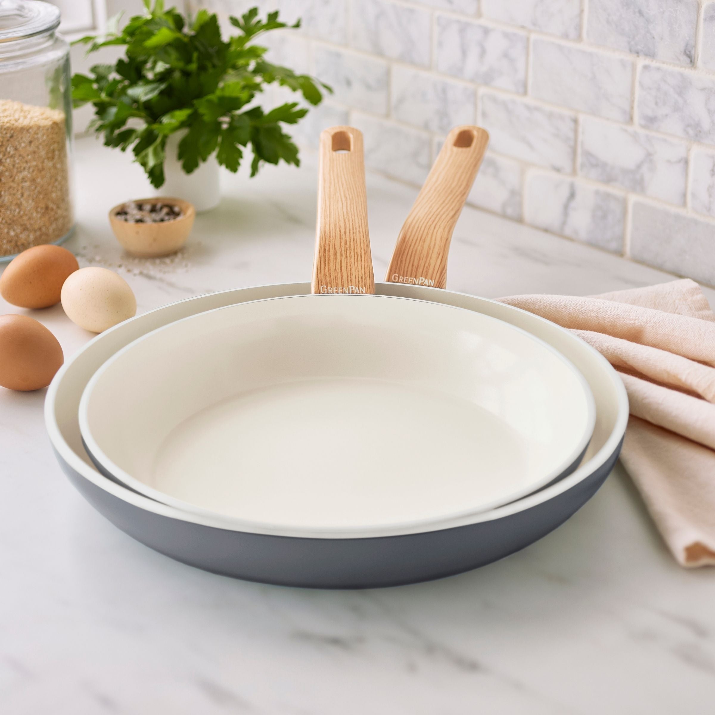 Essence 2 Piece Frypan Set 26cm & 30cm Grey