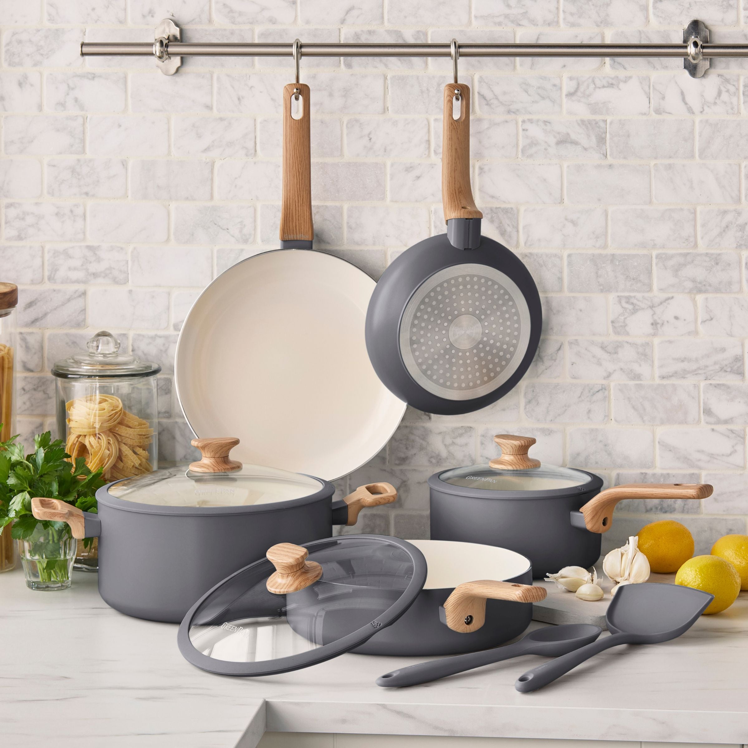 Essence 5 Piece Set Grey