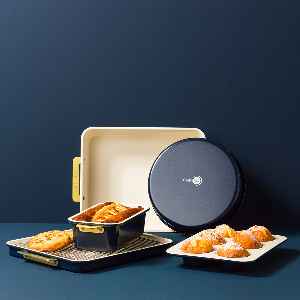Reserve Bakeware 6-Piece Bakeware Set | Black