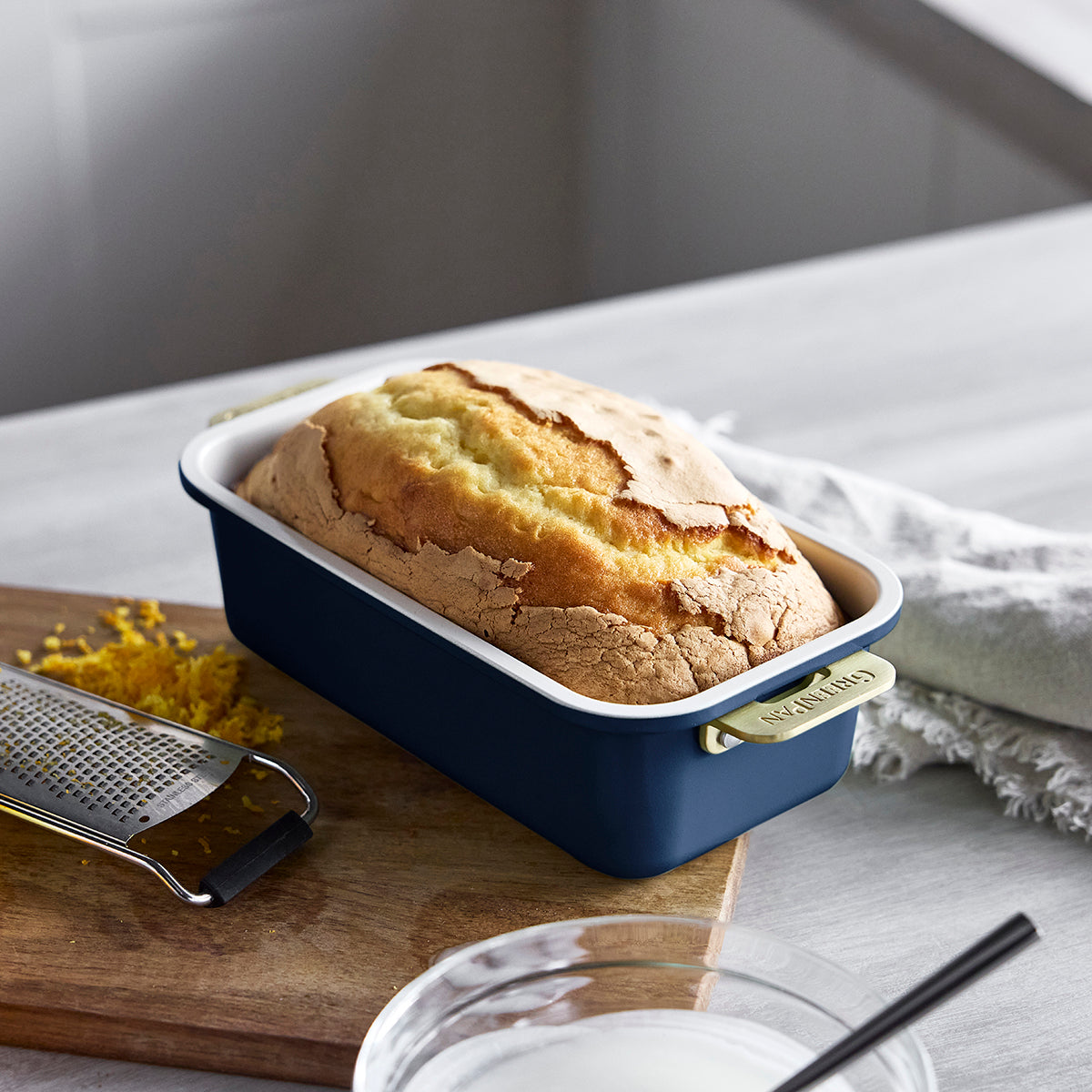 Reserve Bakeware 6-Piece Bakeware Set | Black