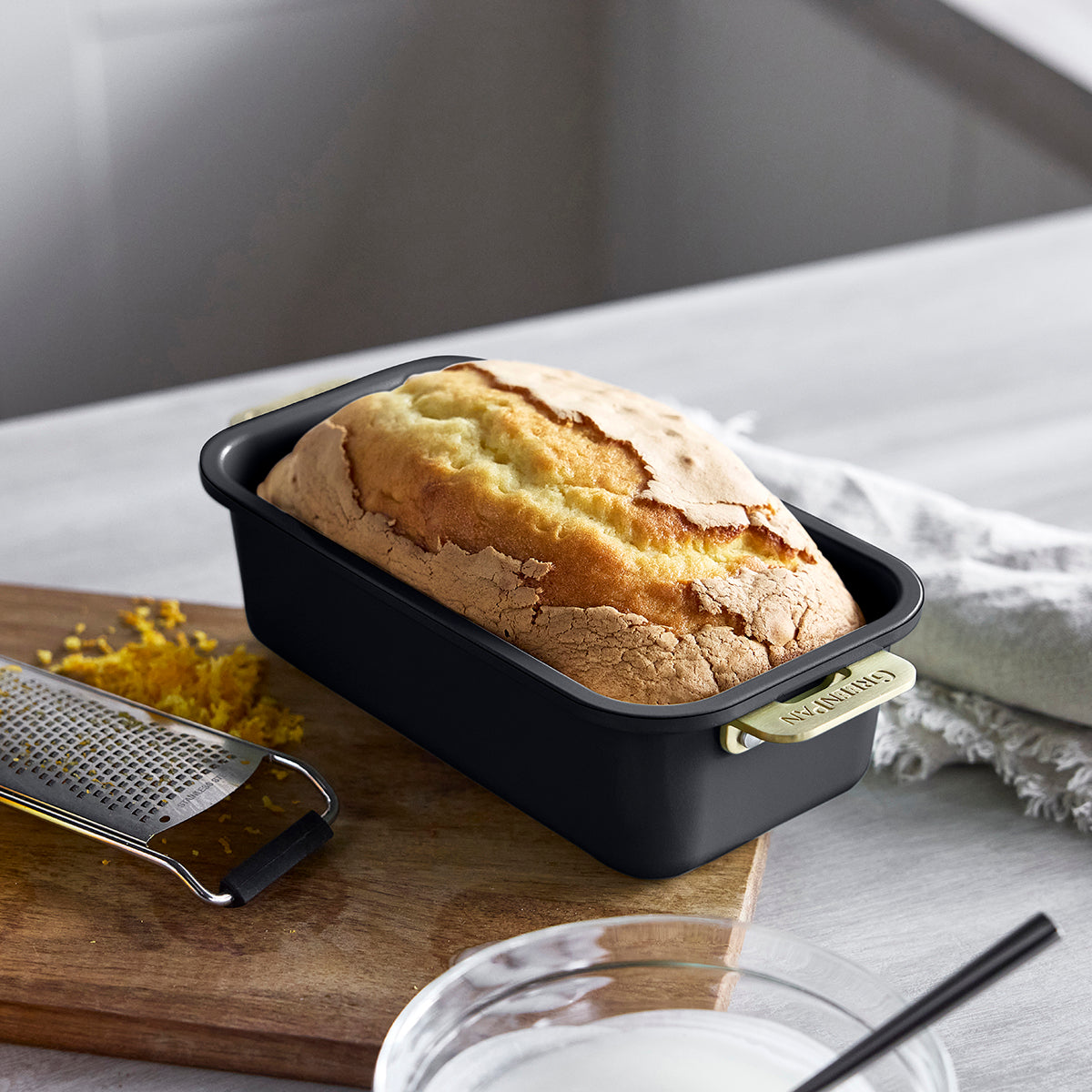 Reserve Bakeware 6-Piece Bakeware Set | Black