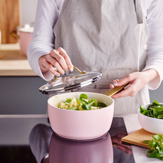 Reserve 24cm Skillet with Lid, Blush