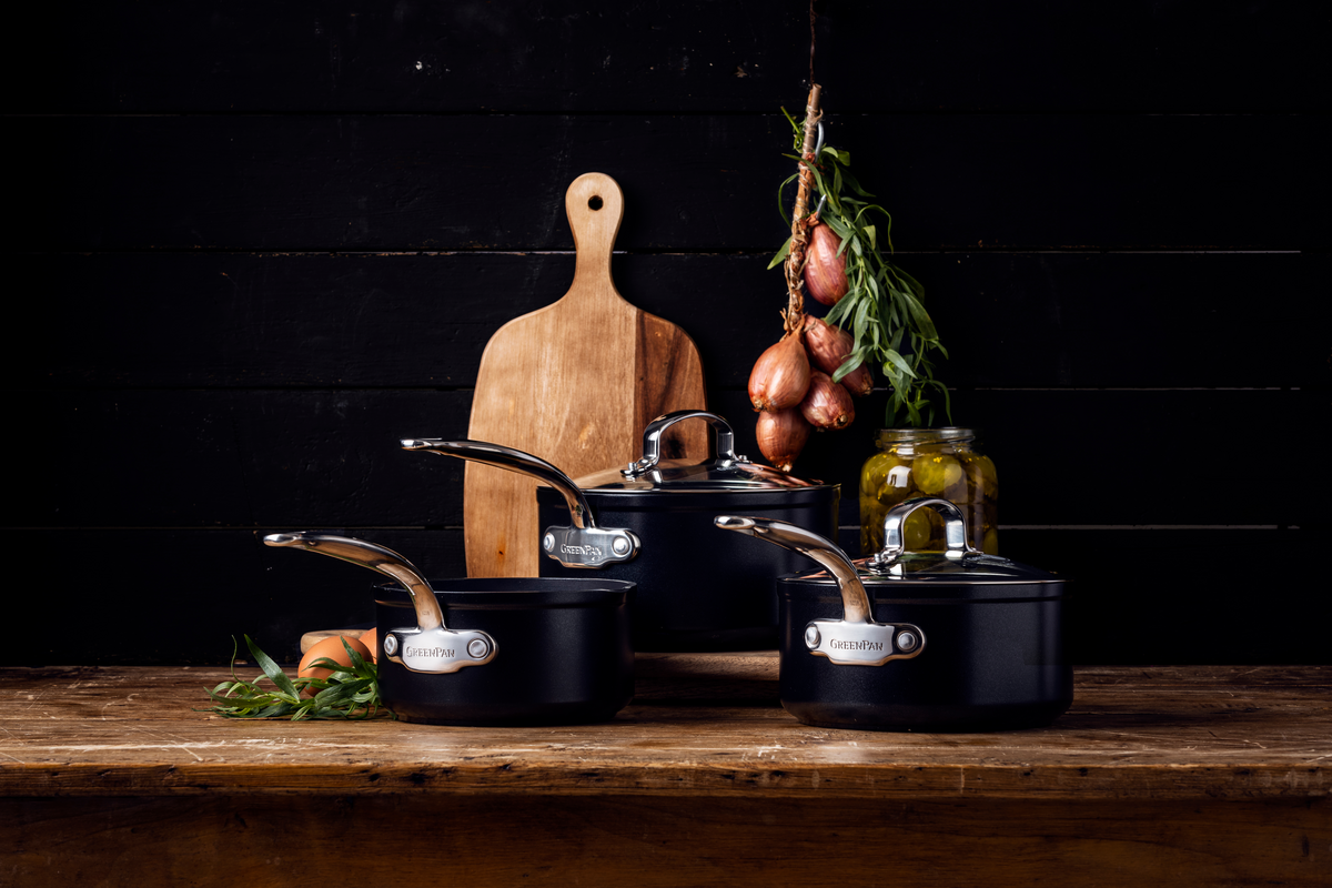 Barcelona Pro Covered Saucepan 18cm / 2.1 Litre