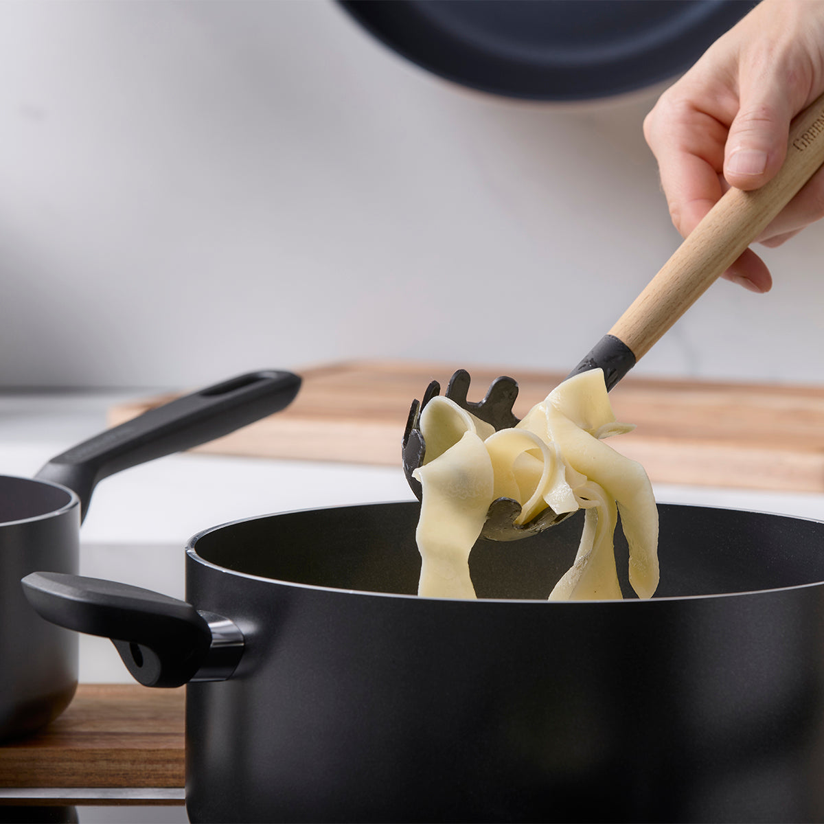 Memphis Ceramic Non-Stick 7-Piece Cookware Set