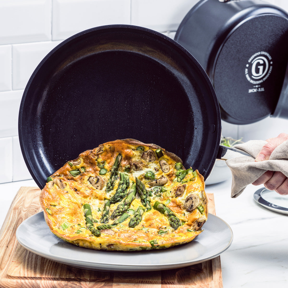 Barcelona Ceramic Non-Stick 20cm and 28cm Frypan Set