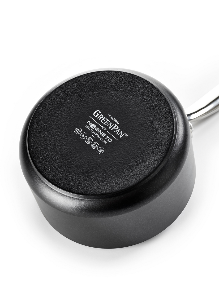 Barcelona Pro Saucepan With Spouts 16cm / 1.6 Litre