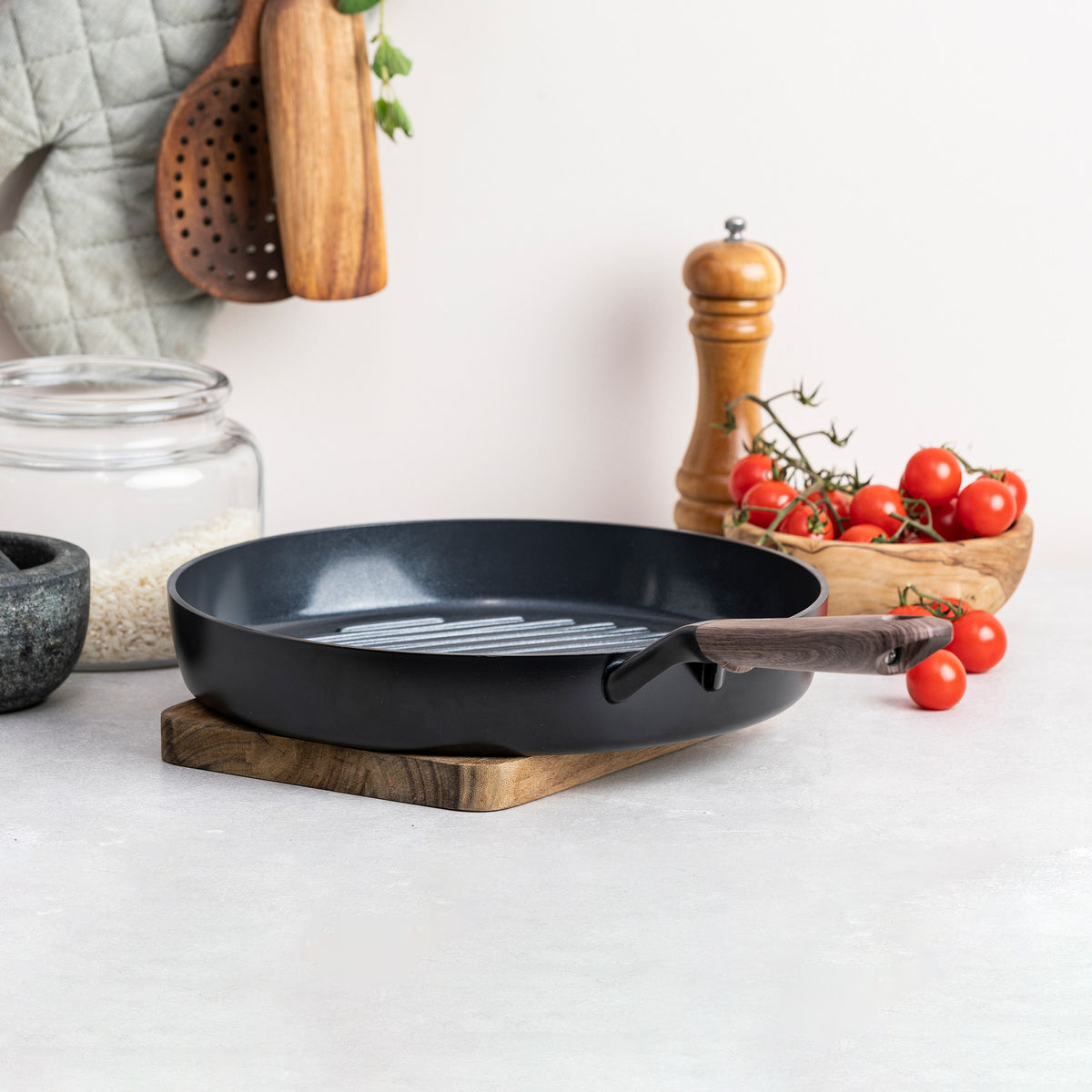 Eco-SmartShape Ceramic Non-Stick 28 cm Grill Pan | Dark-Wood Handle