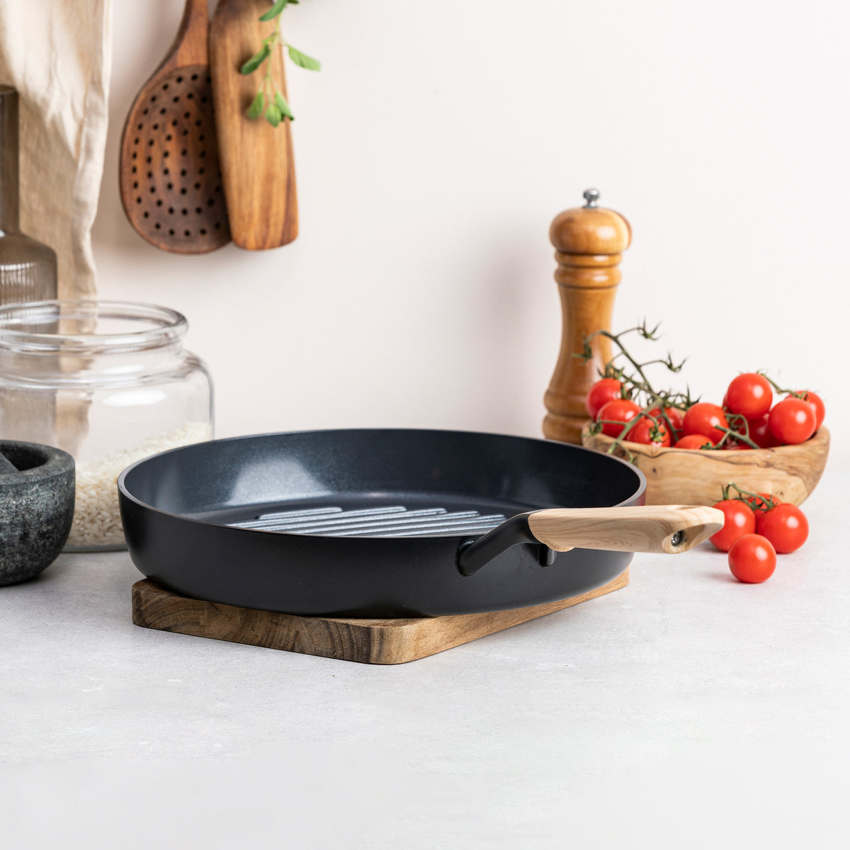 Eco-SmartShape Ceramic Non-Stick 28 cm Grill Pan | Light-Wood Handle