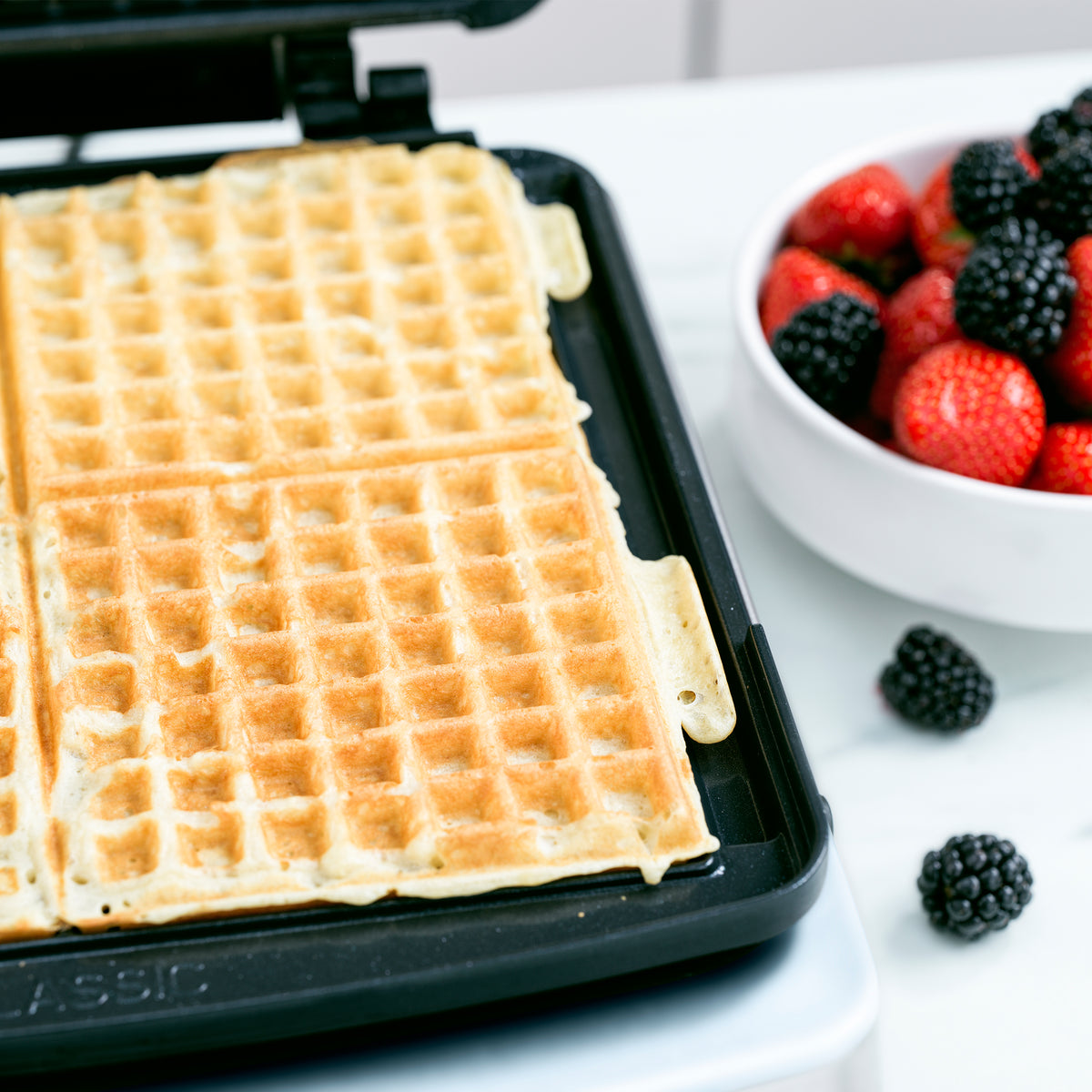 4-Square Waffle Maker | Blue Haze