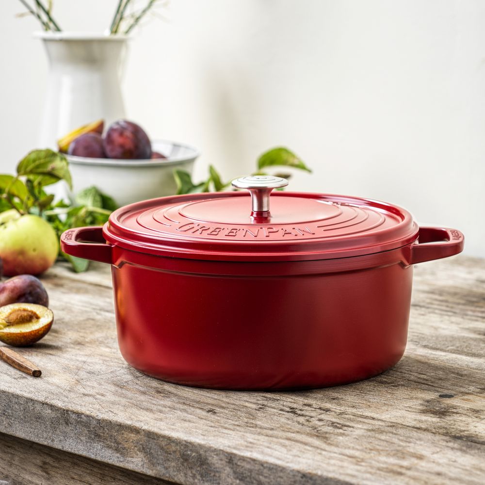 Featherweights Red Dutch Oven with Lid